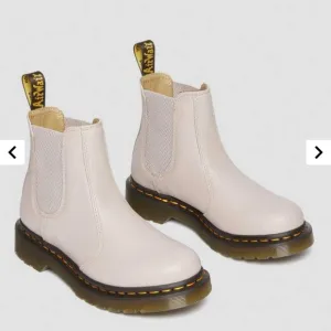 Dr. Martens vintage boots