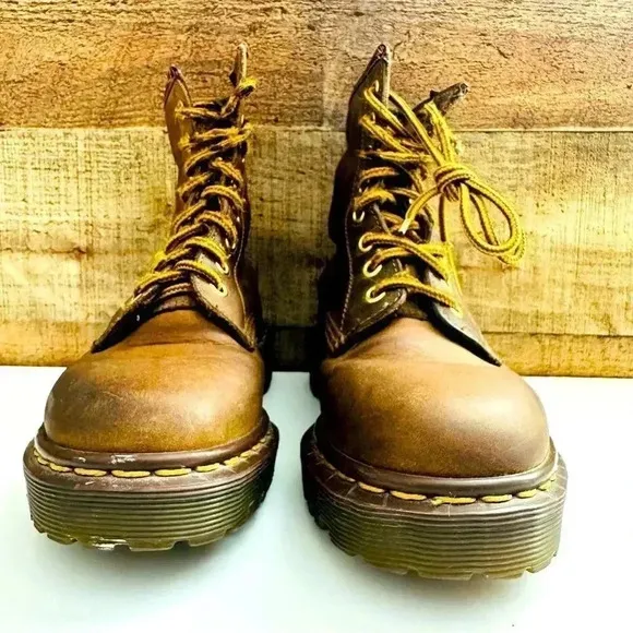 Dr. Martens Vintage Crazy Horse 1460 Made In England Boots