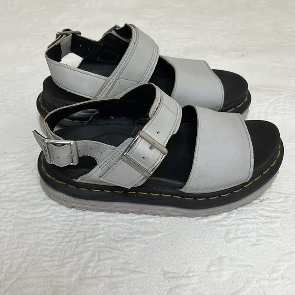 DR MARTENS Voss Light Grey Platform Leather Sandals Size 6