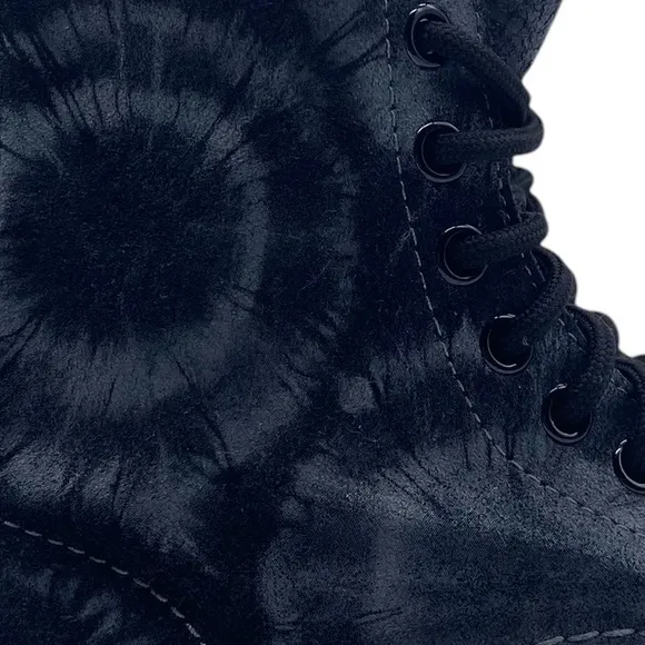 Dr. Martens Womens Shoes Pascal Boots Sz 5 Black Tie Dye Combat Casual Trendy