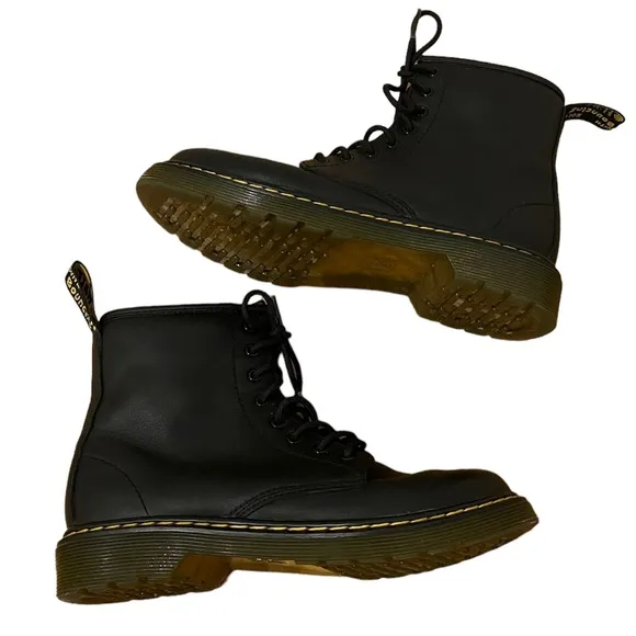 DR. MARTENS Zavala Jr. Leather Combat Boots- Excellent Pre-Owned, Black, Kid…