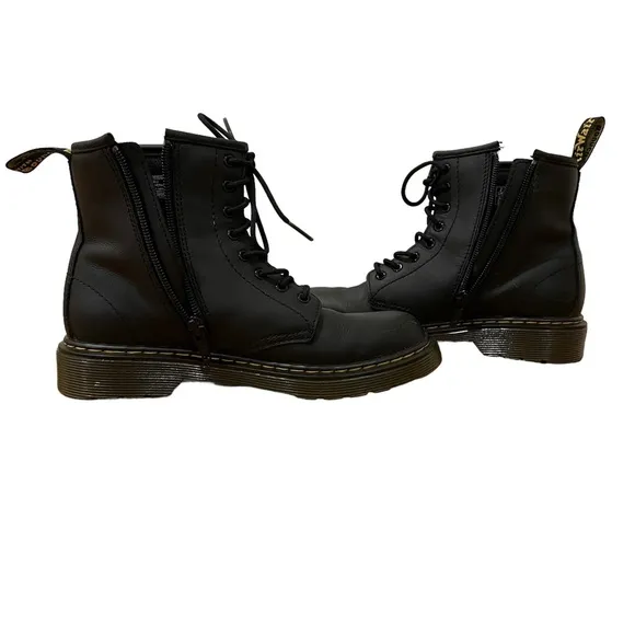 DR. MARTENS Zavala Jr. Leather Combat Boots- Excellent Pre-Owned, Black, Kid…