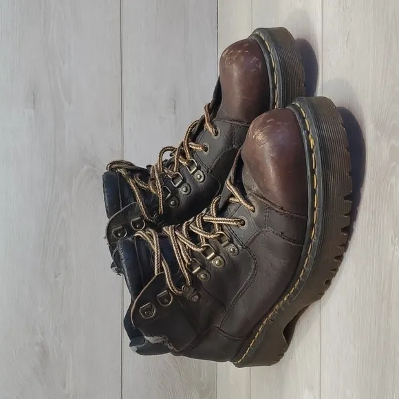 Dr.Martens Mens Y2K 9728 High Top Chunky Tractor Platform Boots shoes sz 10