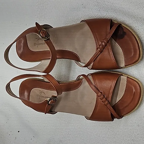 Dromedaris sandals leather size 6.5 US size 37 EU
