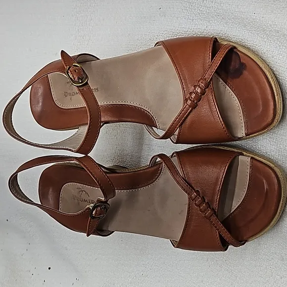 Dromedaris sandals leather size 6.5 US size 37 EU