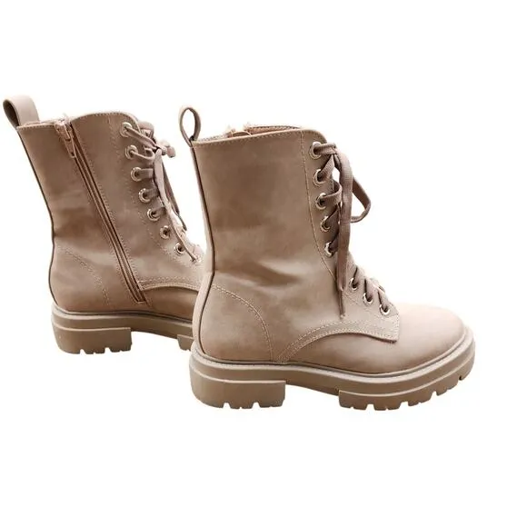 DV Dolce Vita Women's Glisten Lug-Sole Combat Boots 6 Grunge Outdoorsy Chic Farm