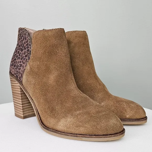 DV8 Dolce Vita Shai Leopard Tan Suede Heeled Bootie 7.5