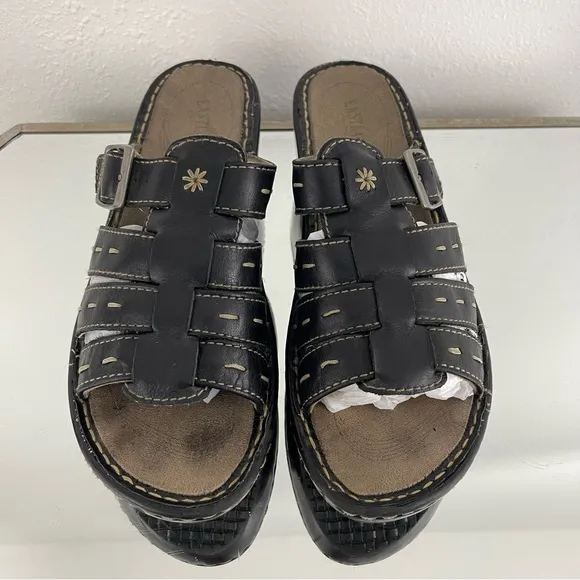 EASTLAND Vintage Y2K Black Leather Boho Floral Stitch Platform Fisherman Sandals