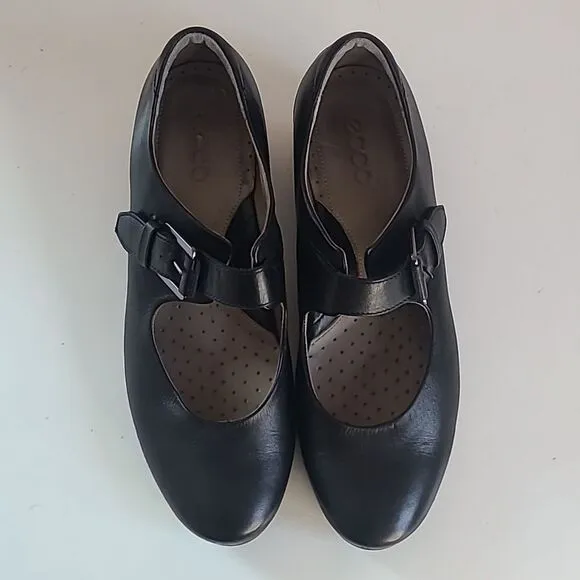 ECCO Mary Jane Low Heel Sculptured Buckle Black Leather Women’s Size EU40 US9.5