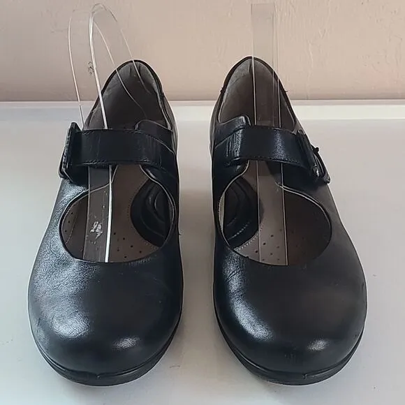 ECCO Mary Jane Low Heel Sculptured Buckle Black Leather Women’s Size EU40 US9.5