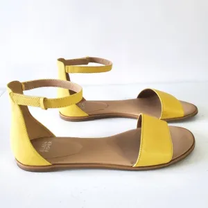 Eileen Fisher Razz Tumbled Leather Sandals Size 10 Ankle Strap Elegant Flats