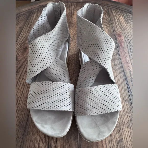 Eileen Fisher Sport Sandal SZ 7.5 Moon Nubuck