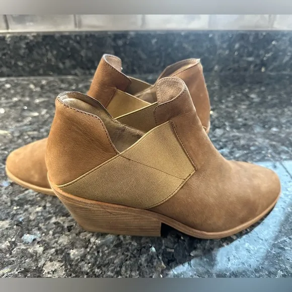 Eileen Fisher Vero Cuoio Evan Tan Soft Leather Ankle Booties Boots Size 9