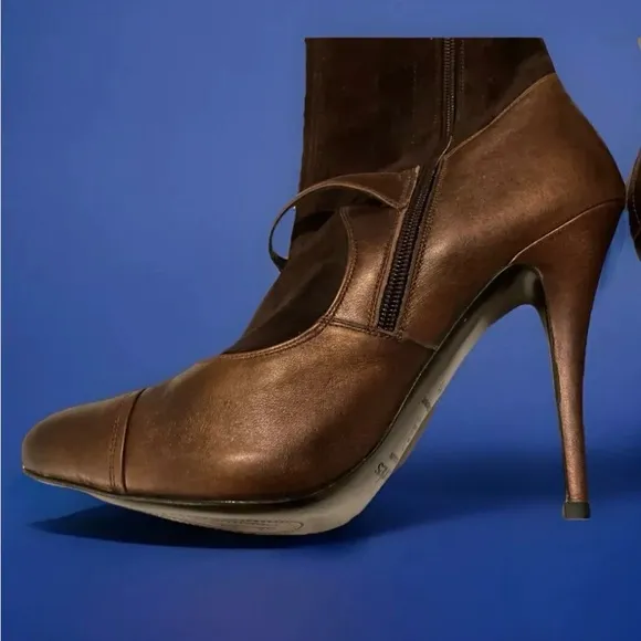 El Dante’s Brown Suede Over the Knee Stiletto Heel Boots. Sz. 9. Made in Spain
