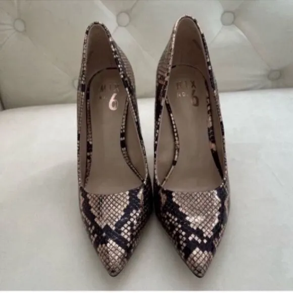 Elegant Snake Print Stiletto Heels Size 6