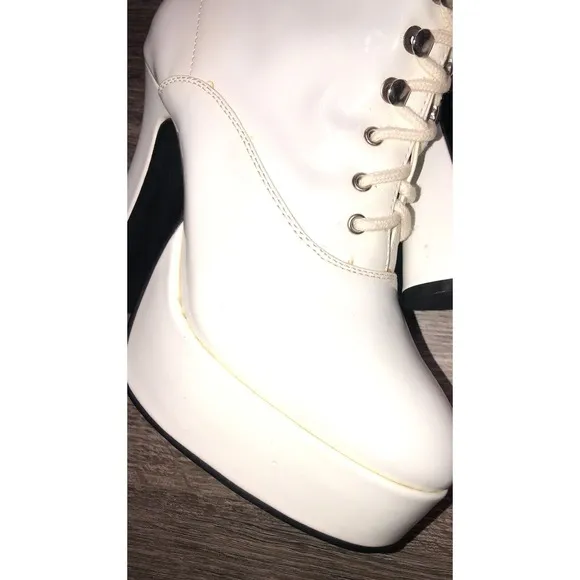 Ellie White‎ Sexy Nurse Platform Boots 8 Chunky Heel Dancing Shoes NEW