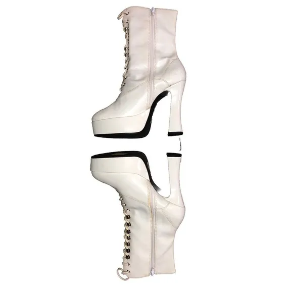 Ellie White‎ Sexy Nurse Platform Boots 8 Chunky Heel Dancing Shoes NEW