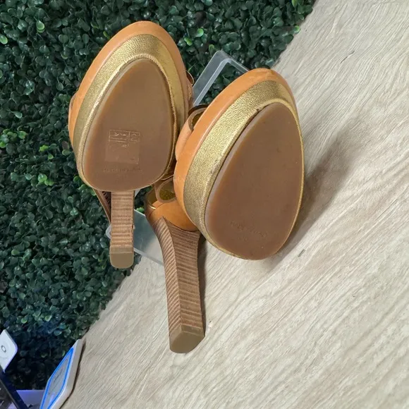 Emilio Pucci Brown Leather Plated Platform Sandals - W6