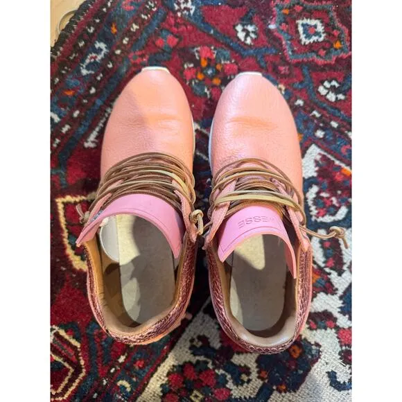 Esse Ut Esse Pink Fringe Shoes - Bubblegum Pink
