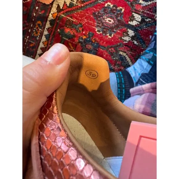 Esse Ut Esse Pink Fringe Shoes - Bubblegum Pink