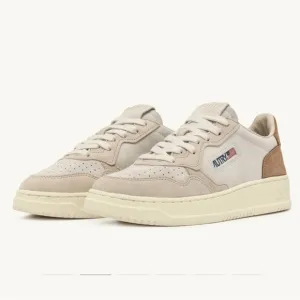 EUC AUTRY MEDALIST LOW TRICOLOR SNEAKERS IN SAND &amp; CIGAR SUEDE SIZE 38