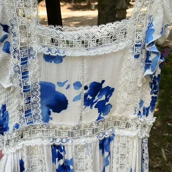 EUC BUDDY LOVE SUMMER/SPRING DRESS SIZE XS blue/white