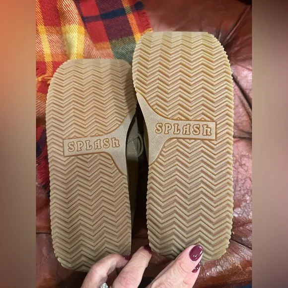 EUC SPLASH SUEDE  platform SNEAKERS SHOES