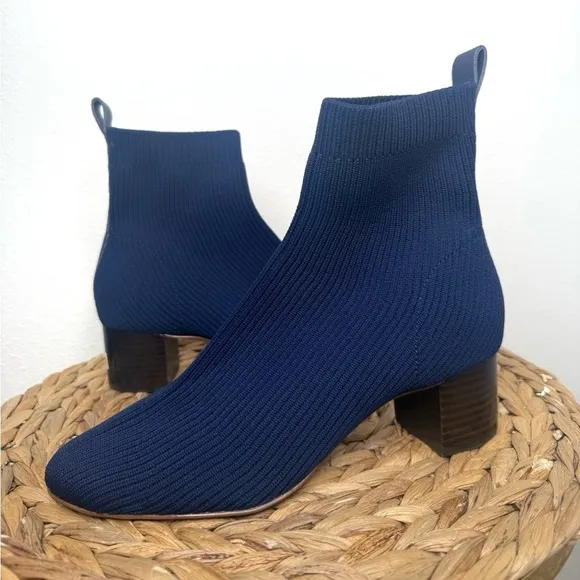 Everlane Boots The Glove Boot in Navy Blue New ankle bootie pull on shoes