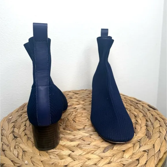 Everlane Boots The Glove Boot in Navy Blue New ankle bootie pull on shoes