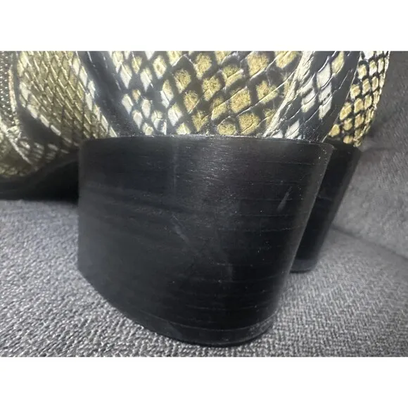 Everlane The Boss Boot Snake Print Ankle Pointy Toe Booties Women's SIZE 8