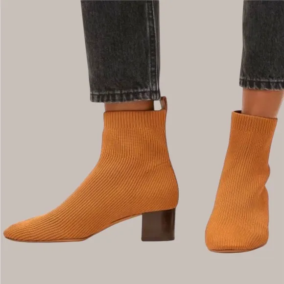 Everlane The Glove Ribbed Knit Toffee Ankle Stretch Block Heel Boots Size 10