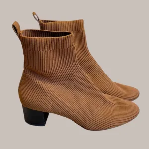 Everlane The Glove Ribbed Knit Toffee Ankle Stretch Block Heel Boots Size 10