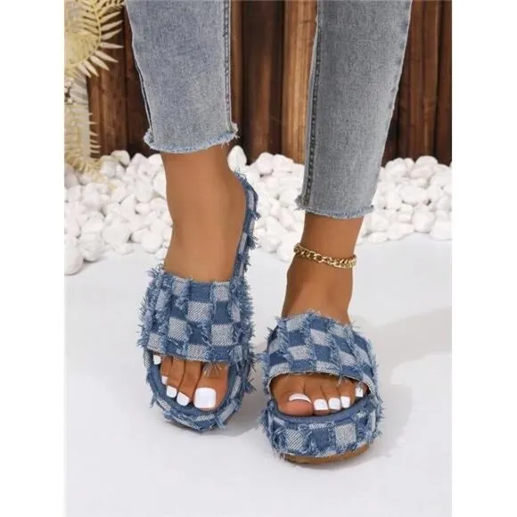 Fashionable Plaid Patterned Fringe Wedge Heel Sandals With Thick Platform Sole