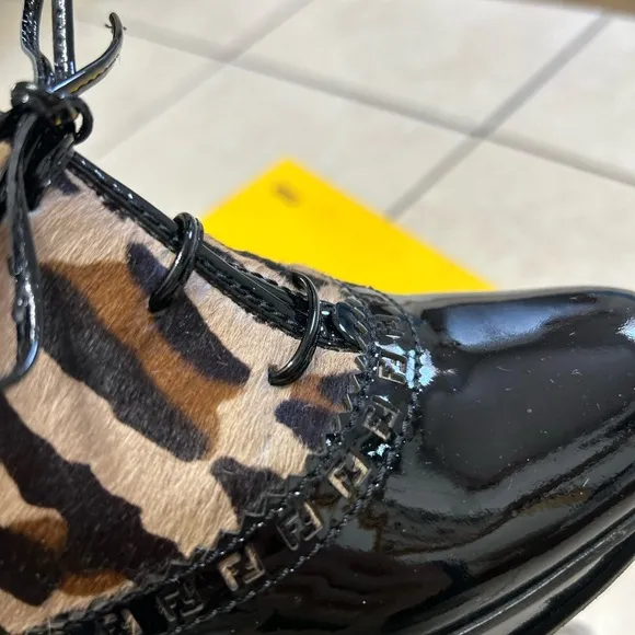 FENDI LACE-UP BOOTIE/BLACK PATENT LEATHER &amp;LEOPARD CALF-HAIR/SIZE 40IT-9US/ITALY