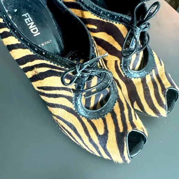Fendi Vintage Shoes Size 7 1/2