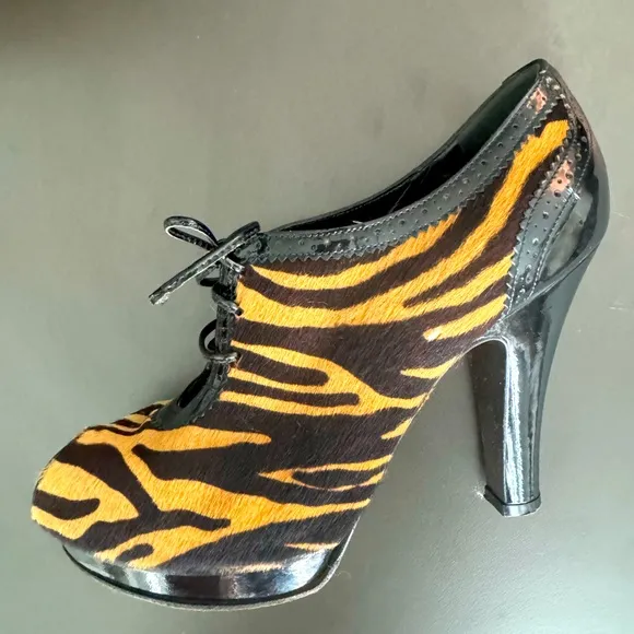 Fendi Vintage Shoes Size 7 1/2