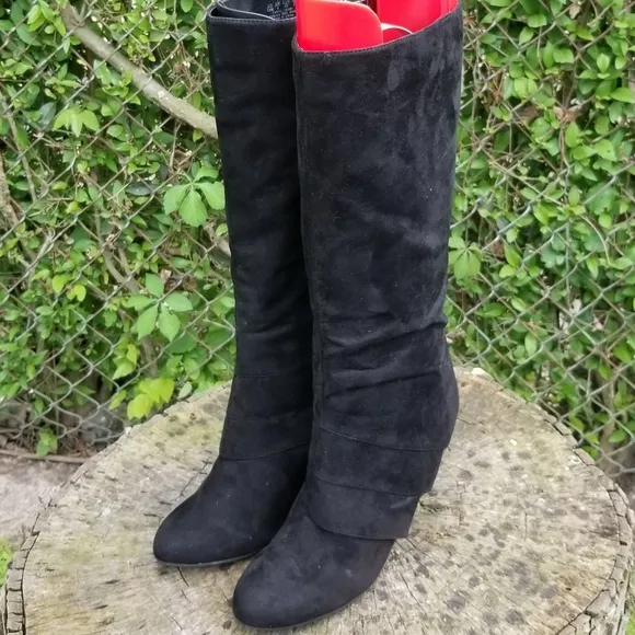 Fergalicious Boots by Fergie/Black Suede Boots