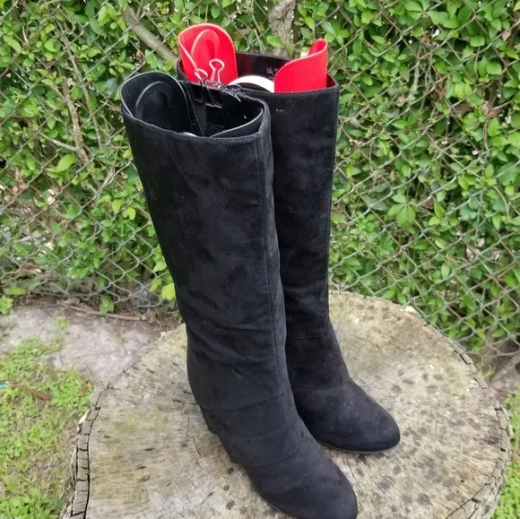 Fergalicious Boots by Fergie/Black Suede Boots