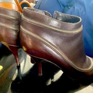 Ferragamo brown leather booties shirt boots size 6