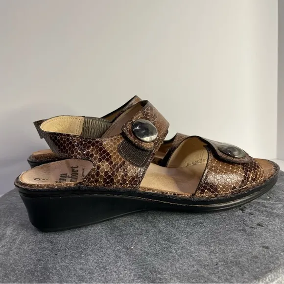 Finn Comfort Alanya Brown Snakeskin Wedge Sandals Heels 9