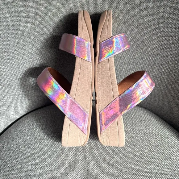 FitFlop Iridescent Pink Platform Sandals Straps MicroWobbleBoard Technology Sz 6