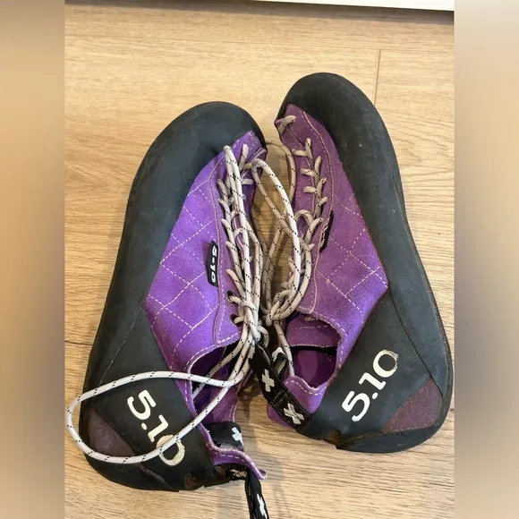 Five Ten 5.10 Purple Rock Climbing Shoes Size 8 Made In USA Hiking Athleisure