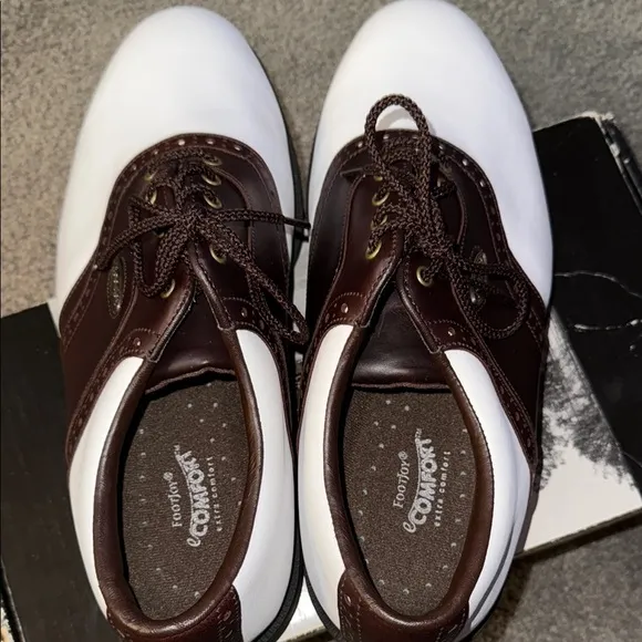 FootJoy Spiked Golf Shoes, New in Box! Brown &amp; White. Extra Comfort. Size 10W.