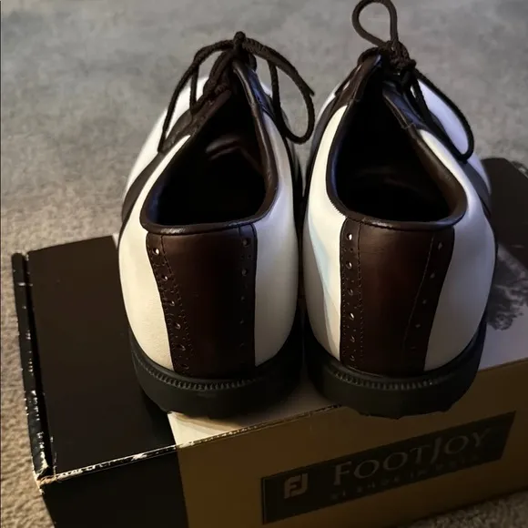 FootJoy Spiked Golf Shoes, New in Box! Brown &amp; White. Extra Comfort. Size 10W.