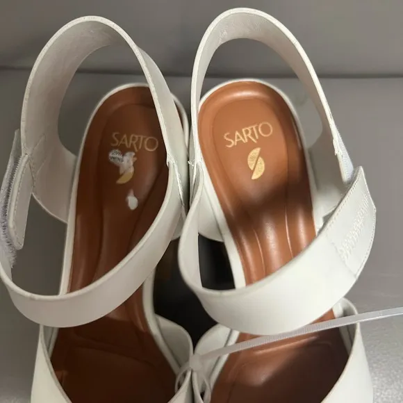 Franco Sarto white platform sandals size 8
