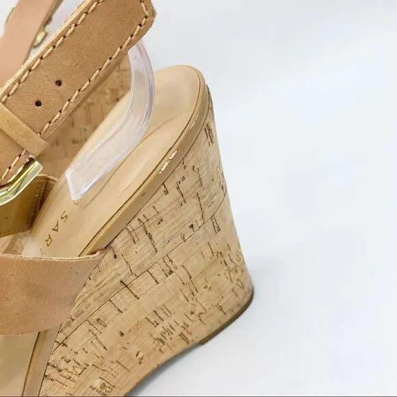 Franco Sarto Surprise Tan Cork Platform Sandals Gold Hardware Ring Detail