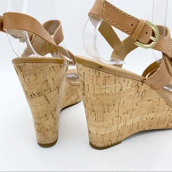 Franco Sarto Surprise Tan Cork Platform Sandals Gold Hardware Ring Detail