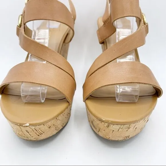 Franco Sarto Surprise Tan Cork Platform Sandals Gold Hardware Ring Detail