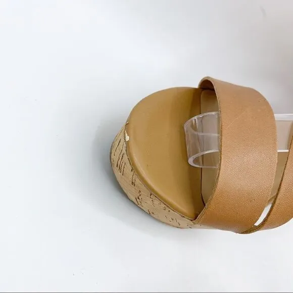 Franco Sarto Surprise Tan Cork Platform Sandals Gold Hardware Ring Detail