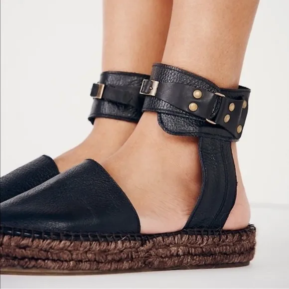 Free People Aurora Espadrilles  | Size 7.5 | Black Leather Boho Sandals